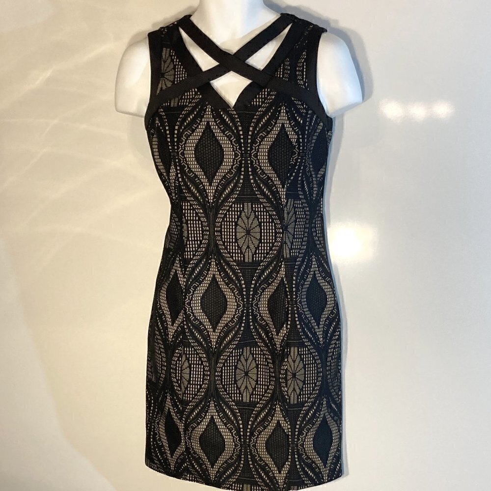 Enfocus Studio SZ 8 Black & Nude Lace Fitted Cocktail Column Dress Party Formal
